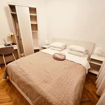 아파트 Shiro Cotroceni