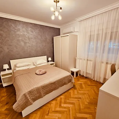 Апартаменти Shiro Cotroceni Бухарест