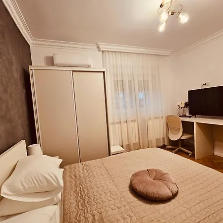 Shiro Cotroceni Апартаменти Бухарест